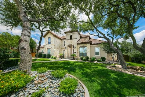 210 Persimmon Pond Shavano Park TX 78231