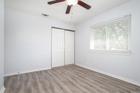 2822 Burning Trail Street San Antonio TX 78247