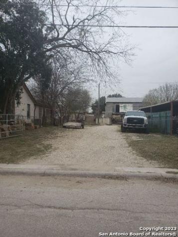 1334 Fenfield Avenue San Antonio TX 78211