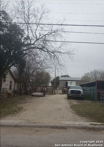 1334 Fenfield Avenue San Antonio TX 78211