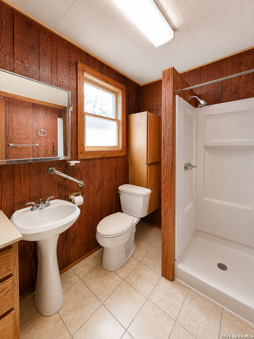 305 Waltom Avenue Jourdanton TX 78026