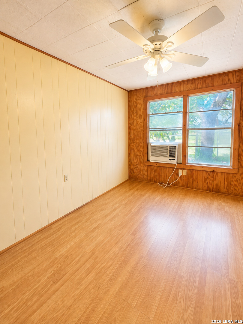 305 Waltom Avenue Jourdanton TX 78026
