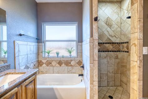 8 Valley View Uvalde TX 78801