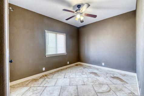 8 Valley View Uvalde TX 78801