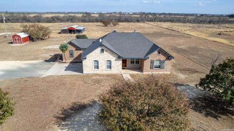 8 Valley View Uvalde TX 78801