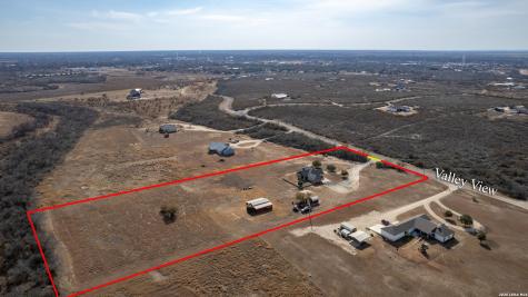 8 Valley View Uvalde TX 78801