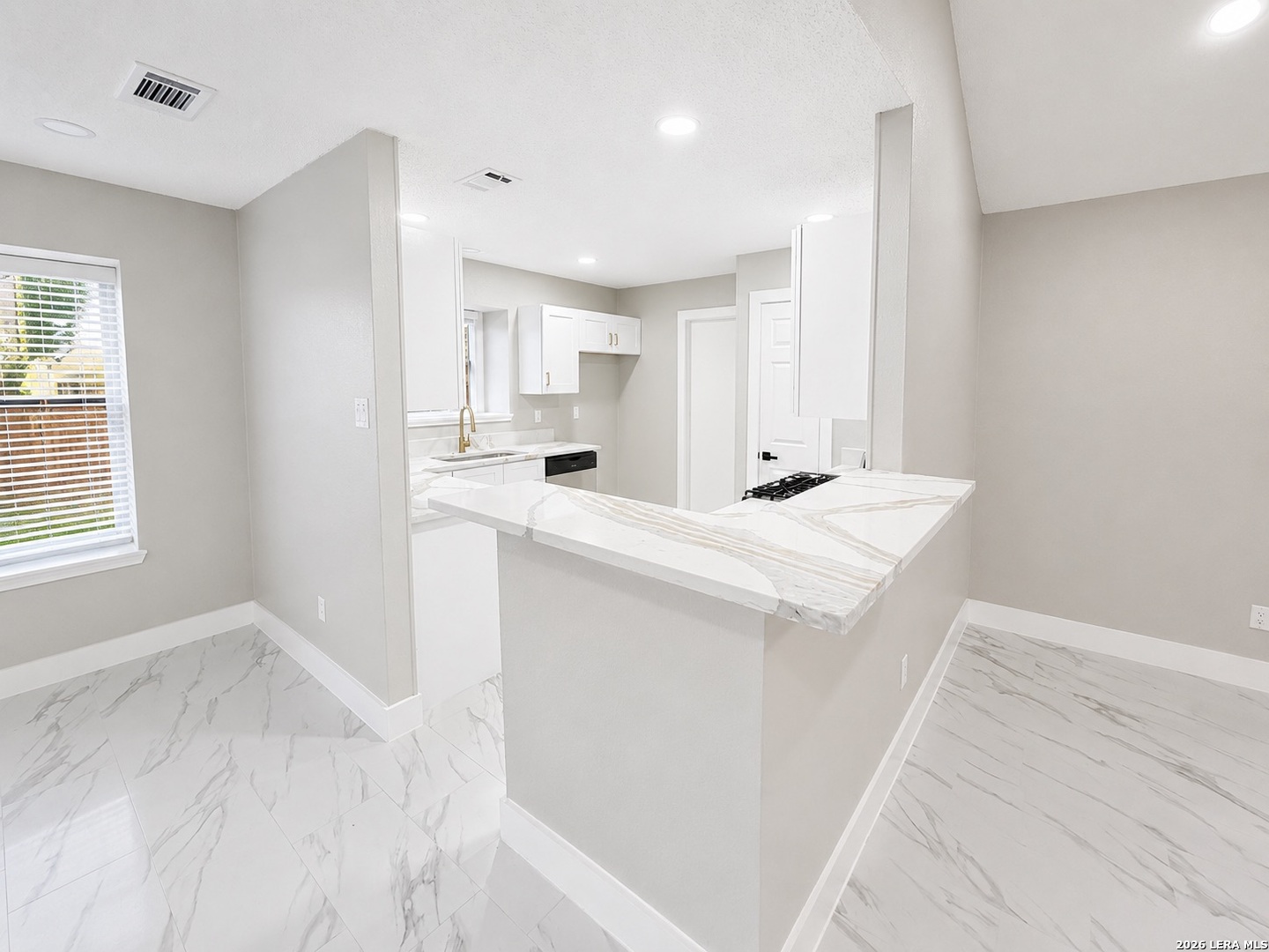 6709 Park Haven San Antonio TX 78244