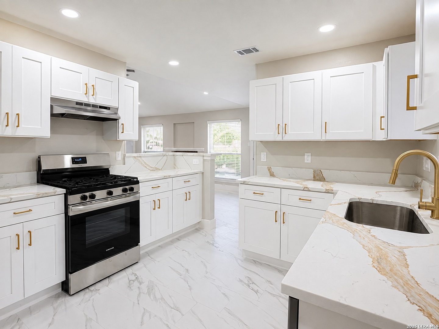 6709 Park Haven San Antonio TX 78244