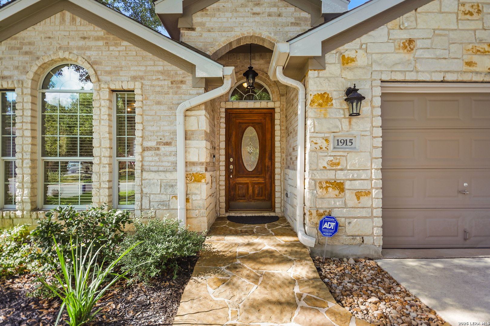 1915 Preakness Lane San Antonio TX 78248