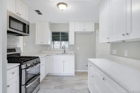 3311 Deer Creek San Antonio TX 78230