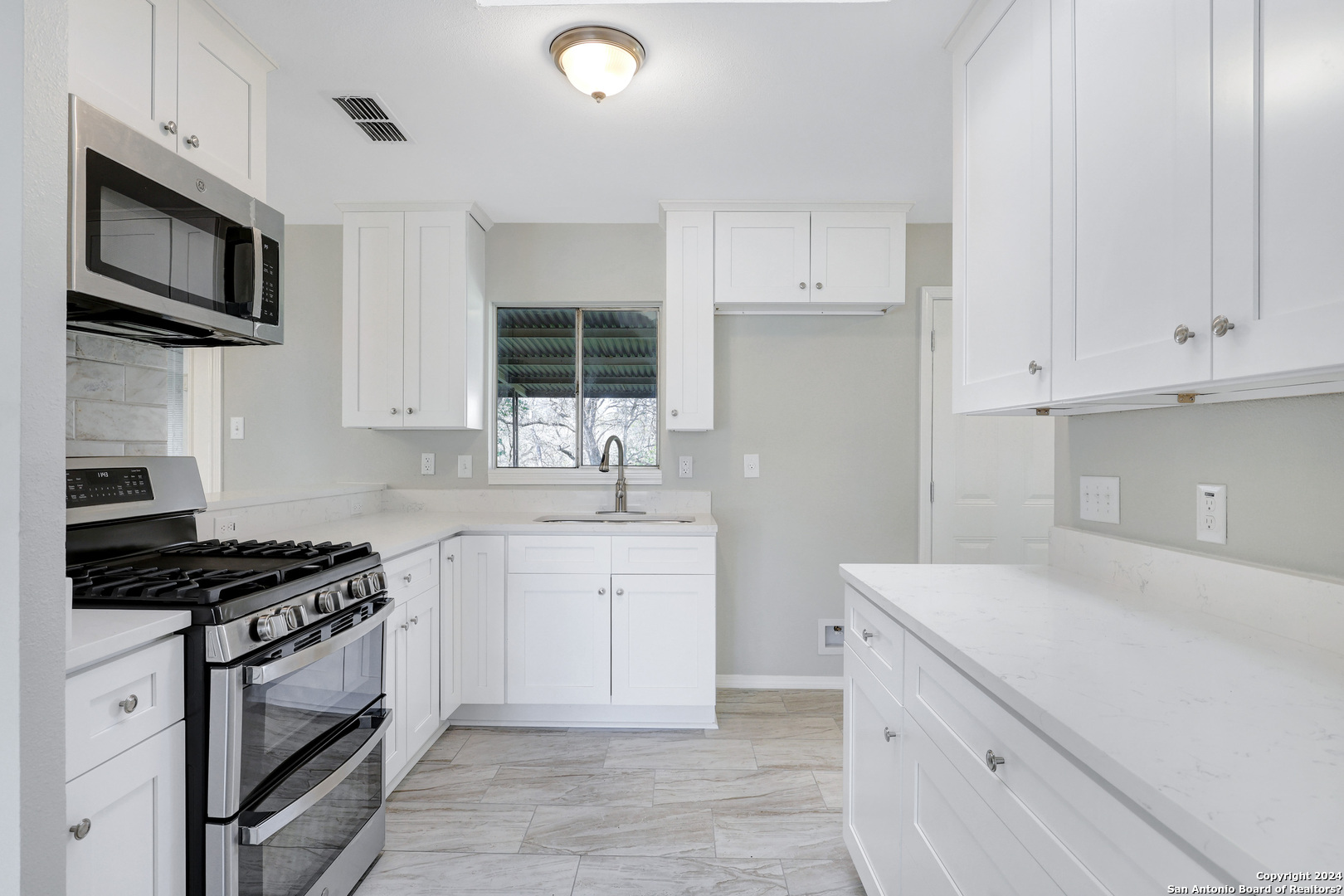 3311 Deer Creek San Antonio TX 78230