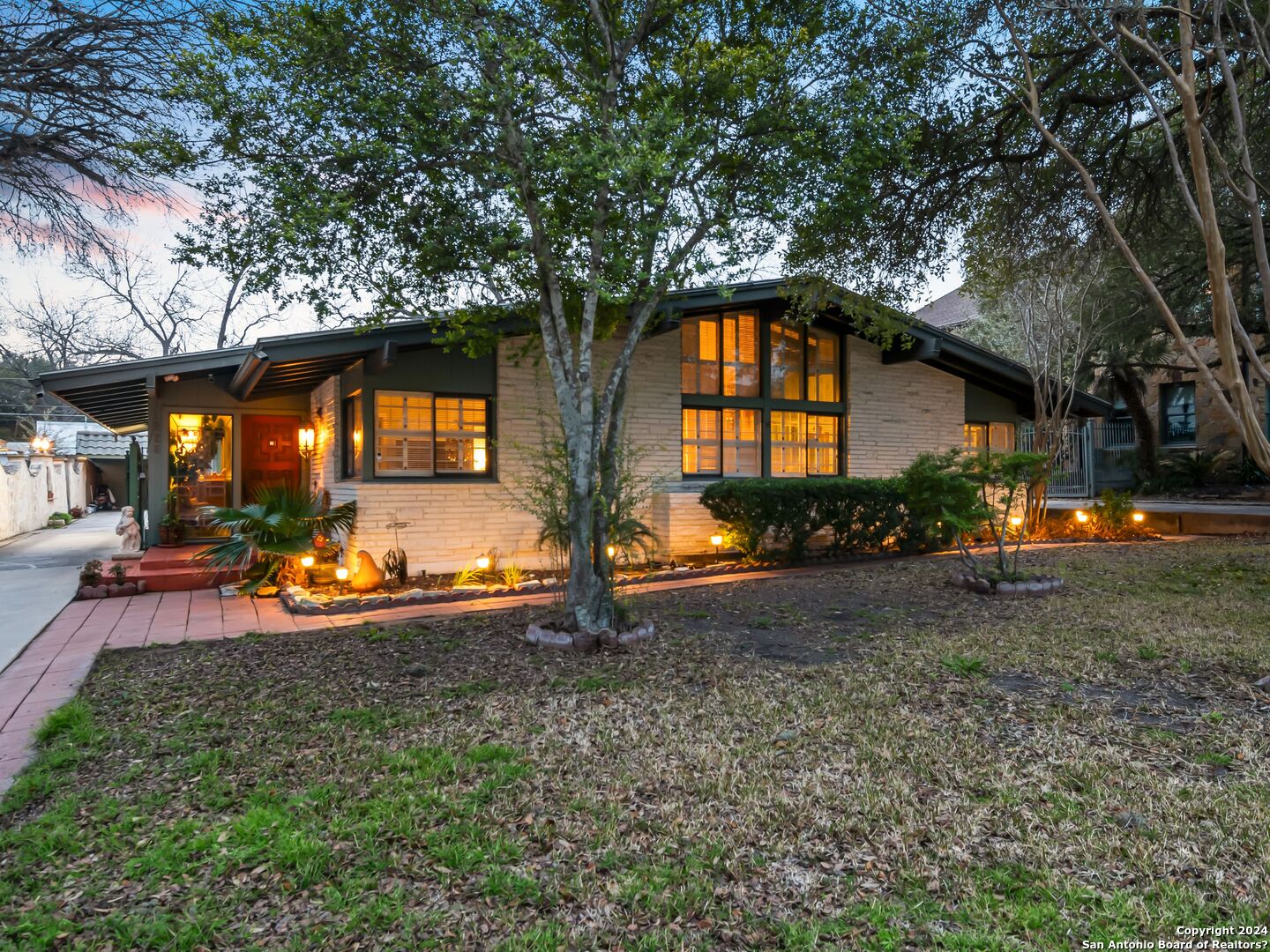 226 Parklane Drive Olmos Park TX 78212