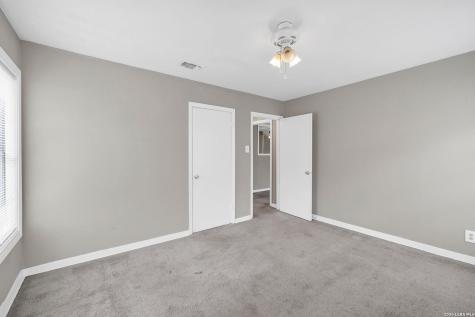 218 Avalon Street San Antonio TX 78213