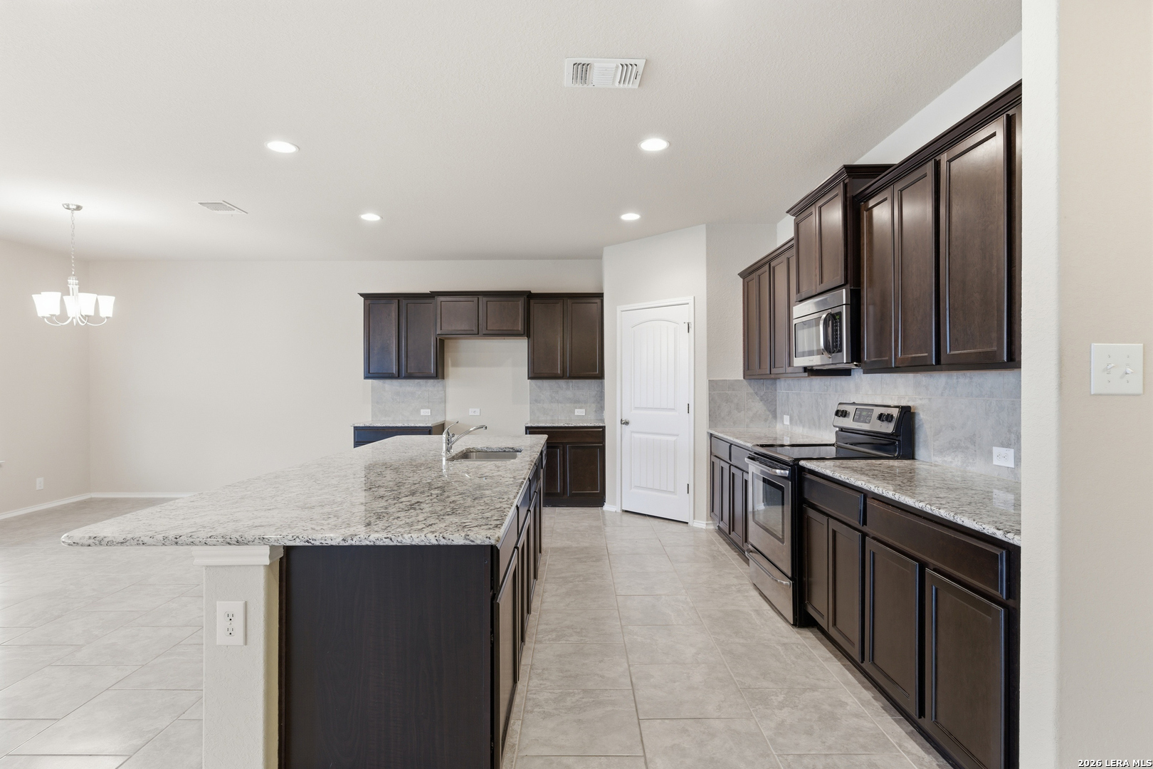 105 Blaze Moon Cibolo TX 78108