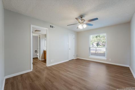 7107 Stirrup Circle San Antonio TX 78240