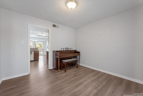 7107 Stirrup Circle San Antonio TX 78240