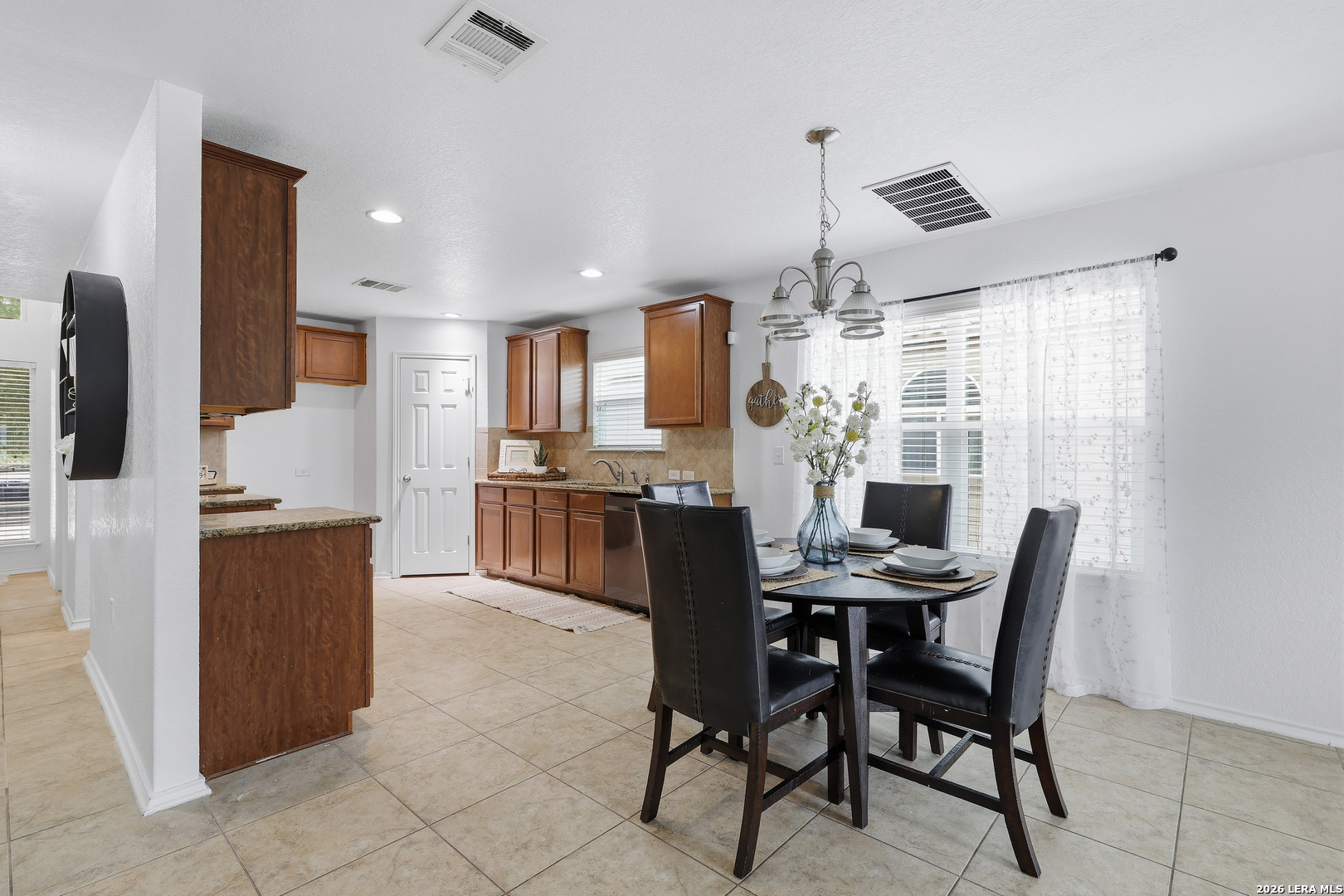 5918 Pearl Pass San Antonio TX 78222