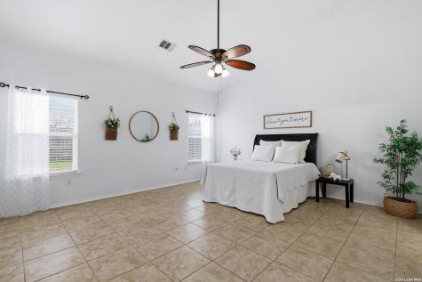 5918 Pearl Pass San Antonio TX 78222