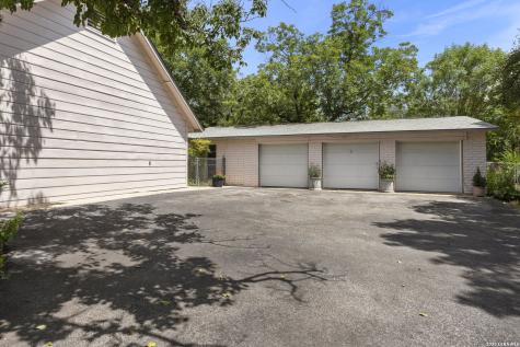 6516 Adair Drive Leon Valley TX 78238