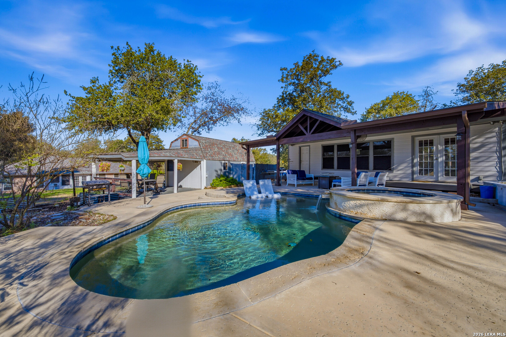 504 Arbor View Adkins TX 78101