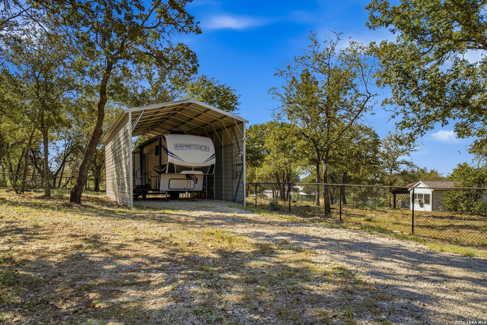504 Arbor View Adkins TX 78101