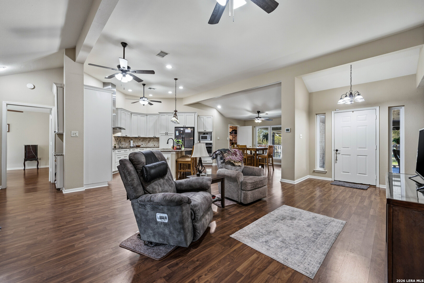 504 Arbor View Adkins TX 78101