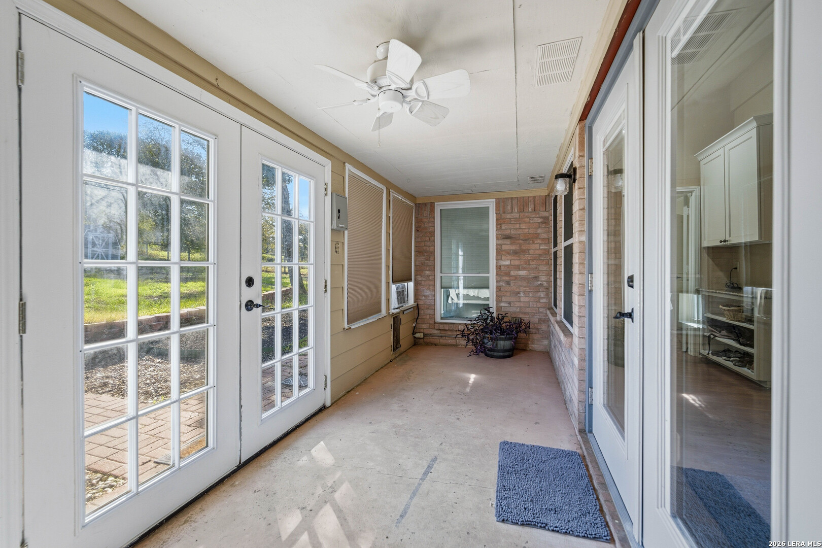 504 Arbor View Adkins TX 78101