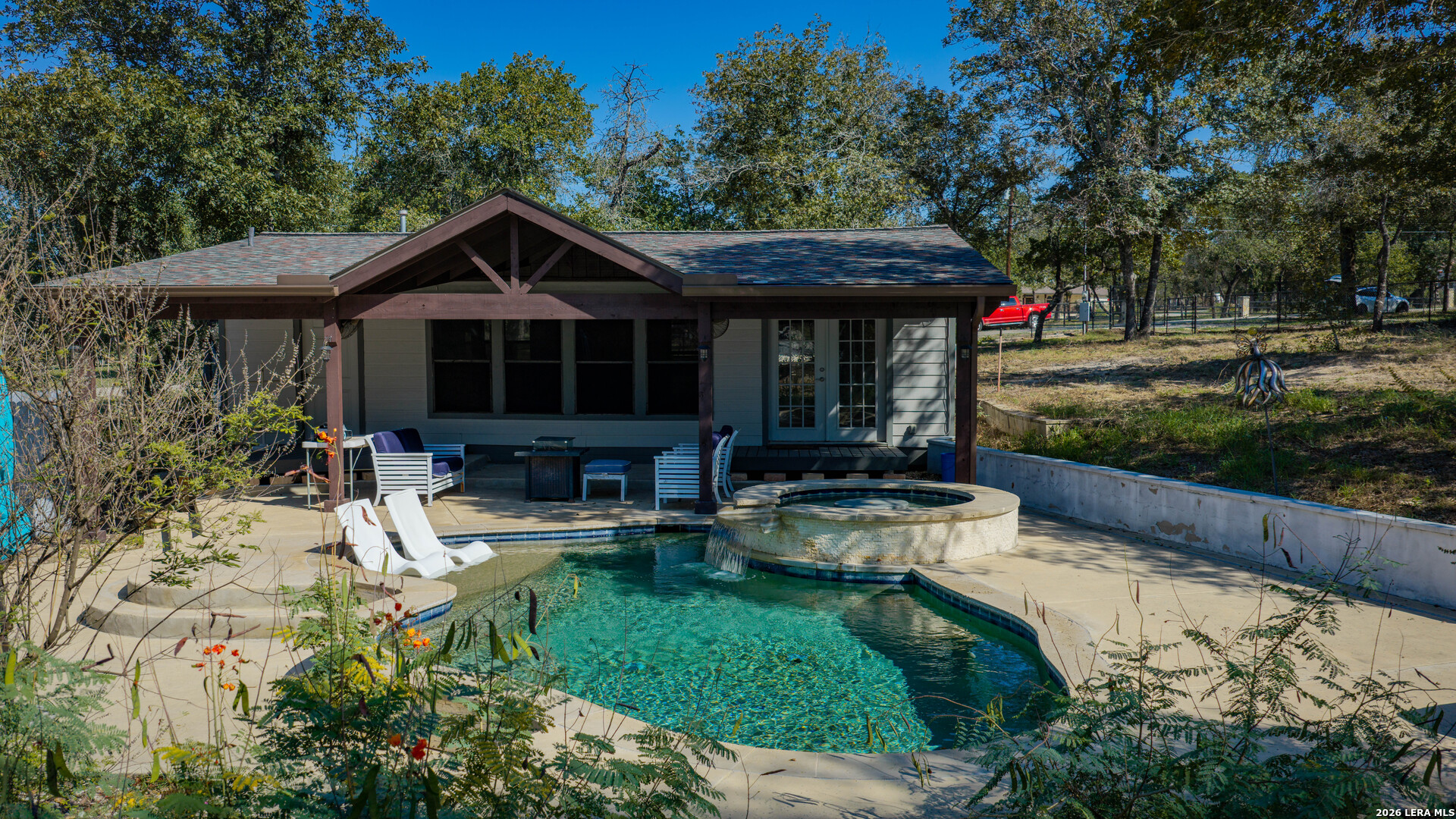 504 Arbor View Adkins TX 78101