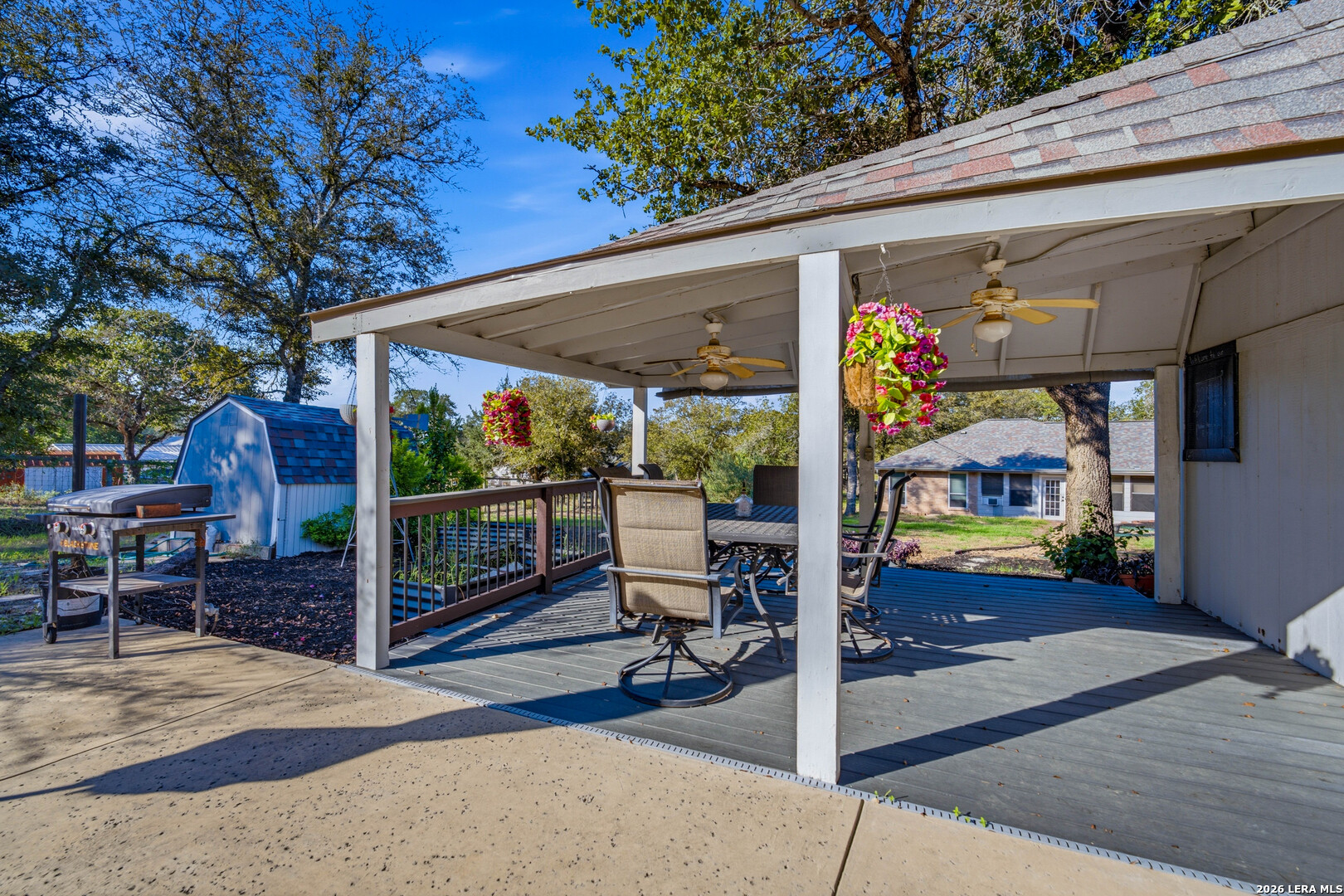 504 Arbor View Adkins TX 78101