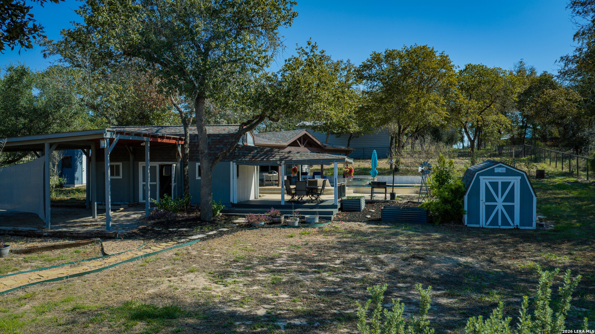 504 Arbor View Adkins TX 78101