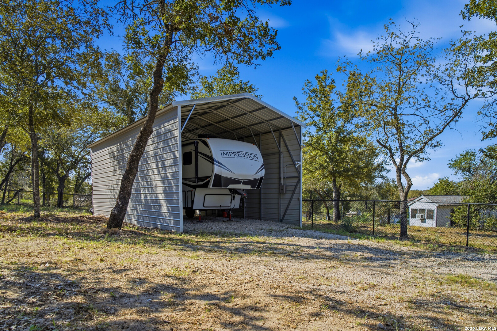 504 Arbor View Adkins TX 78101