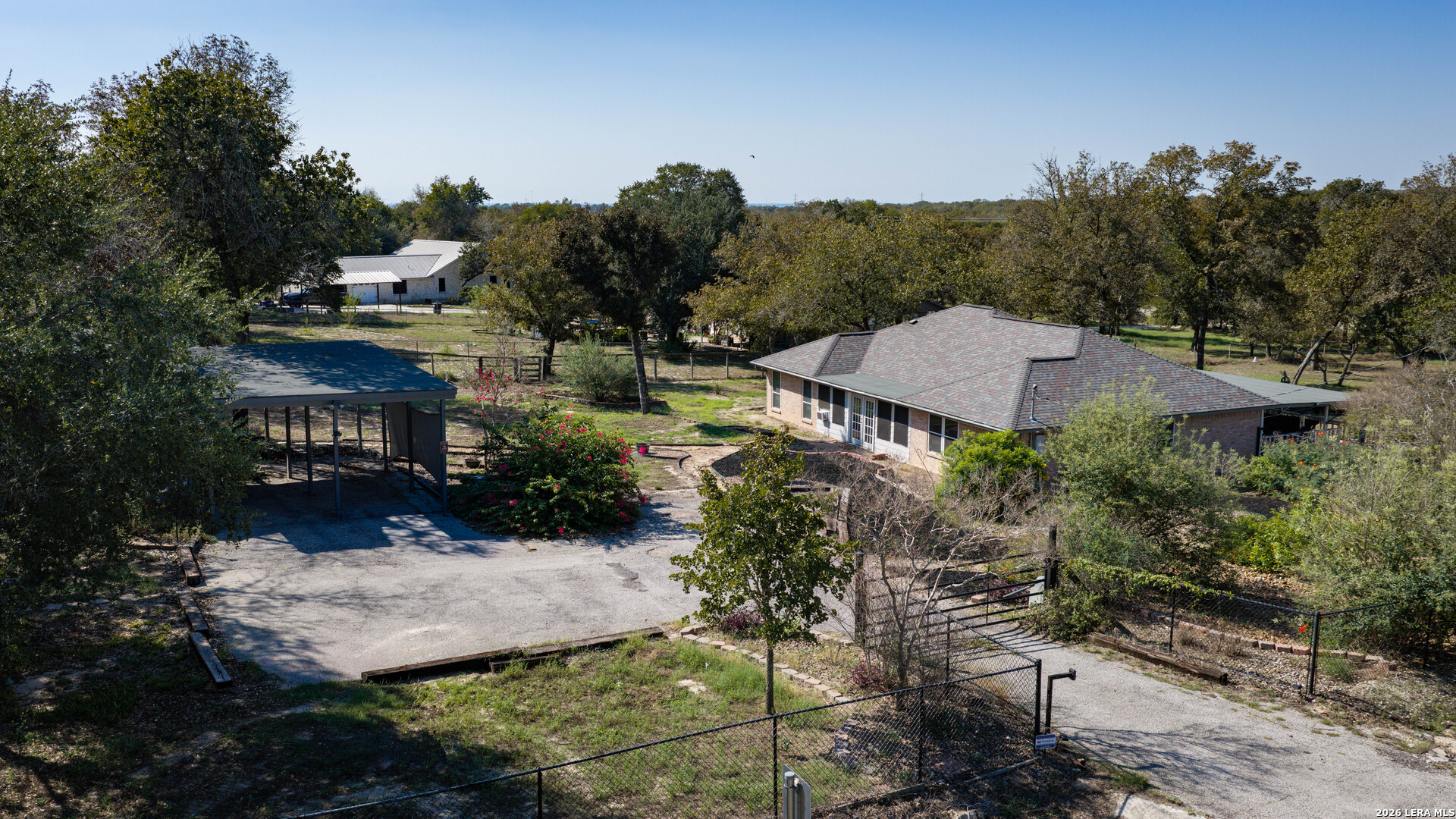 504 Arbor View Adkins TX 78101