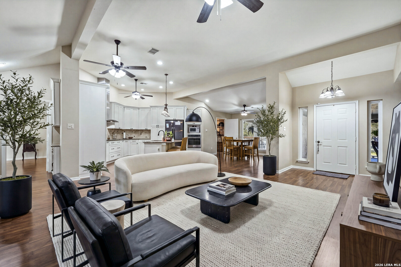 504 Arbor View Adkins TX 78101
