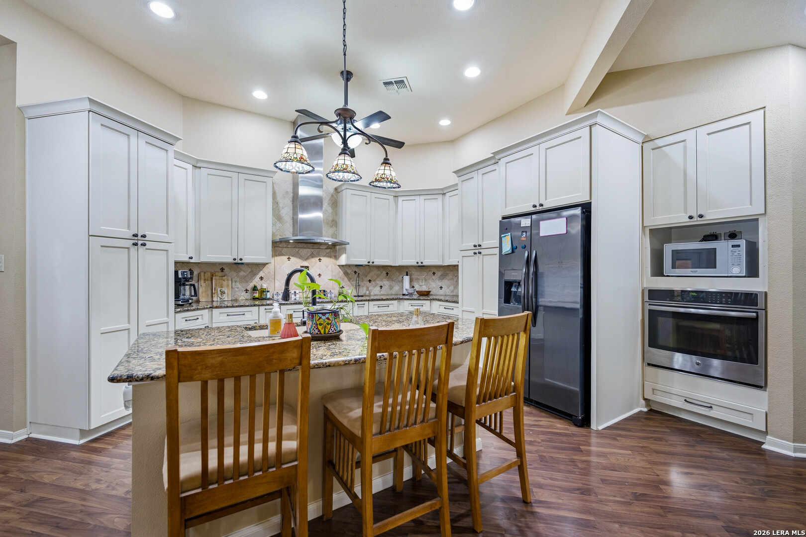 504 Arbor View Adkins TX 78101