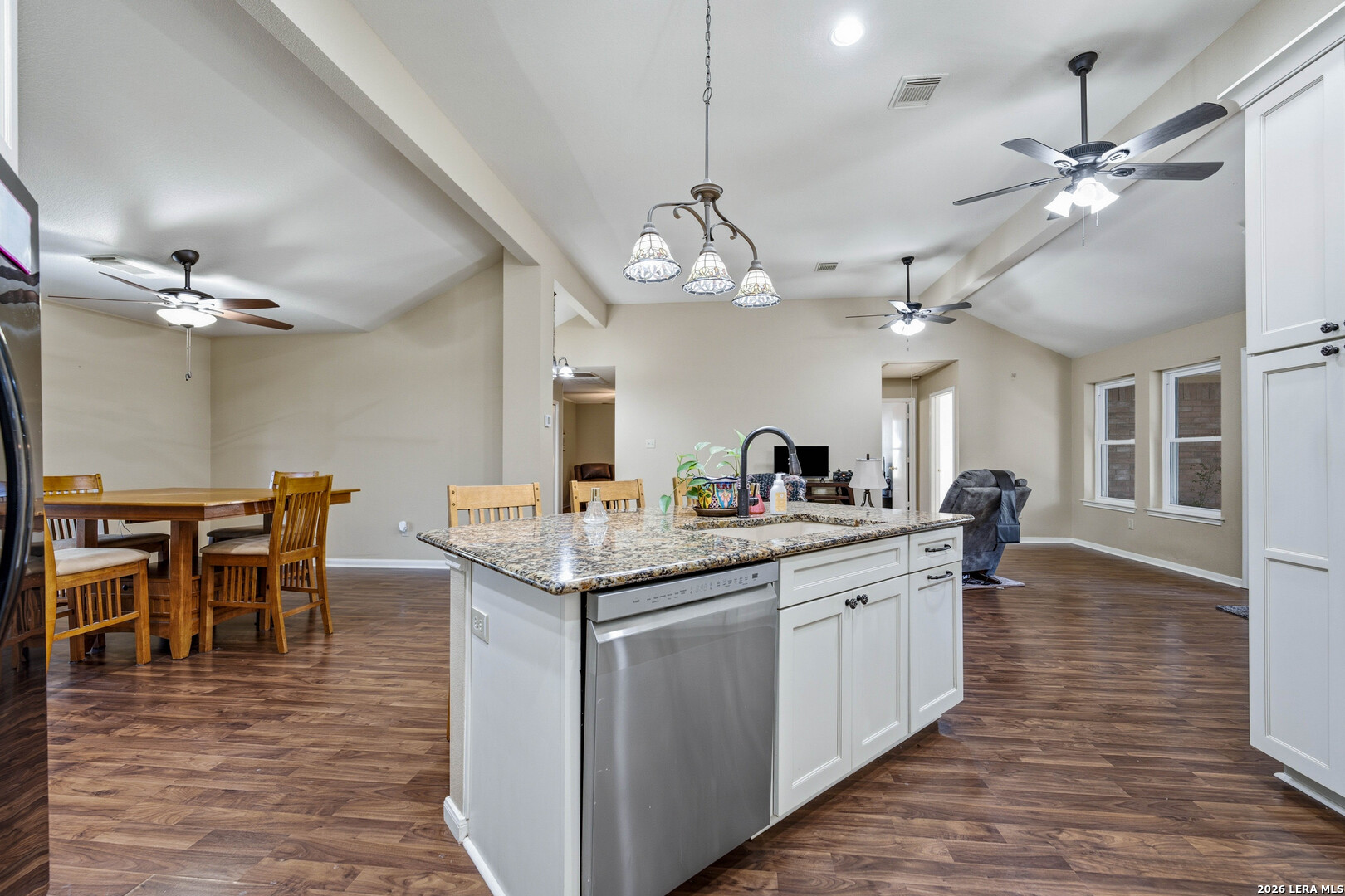 504 Arbor View Adkins TX 78101