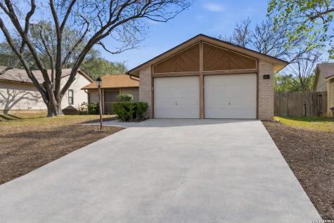 14422 Bluewood San Antonio TX 78233