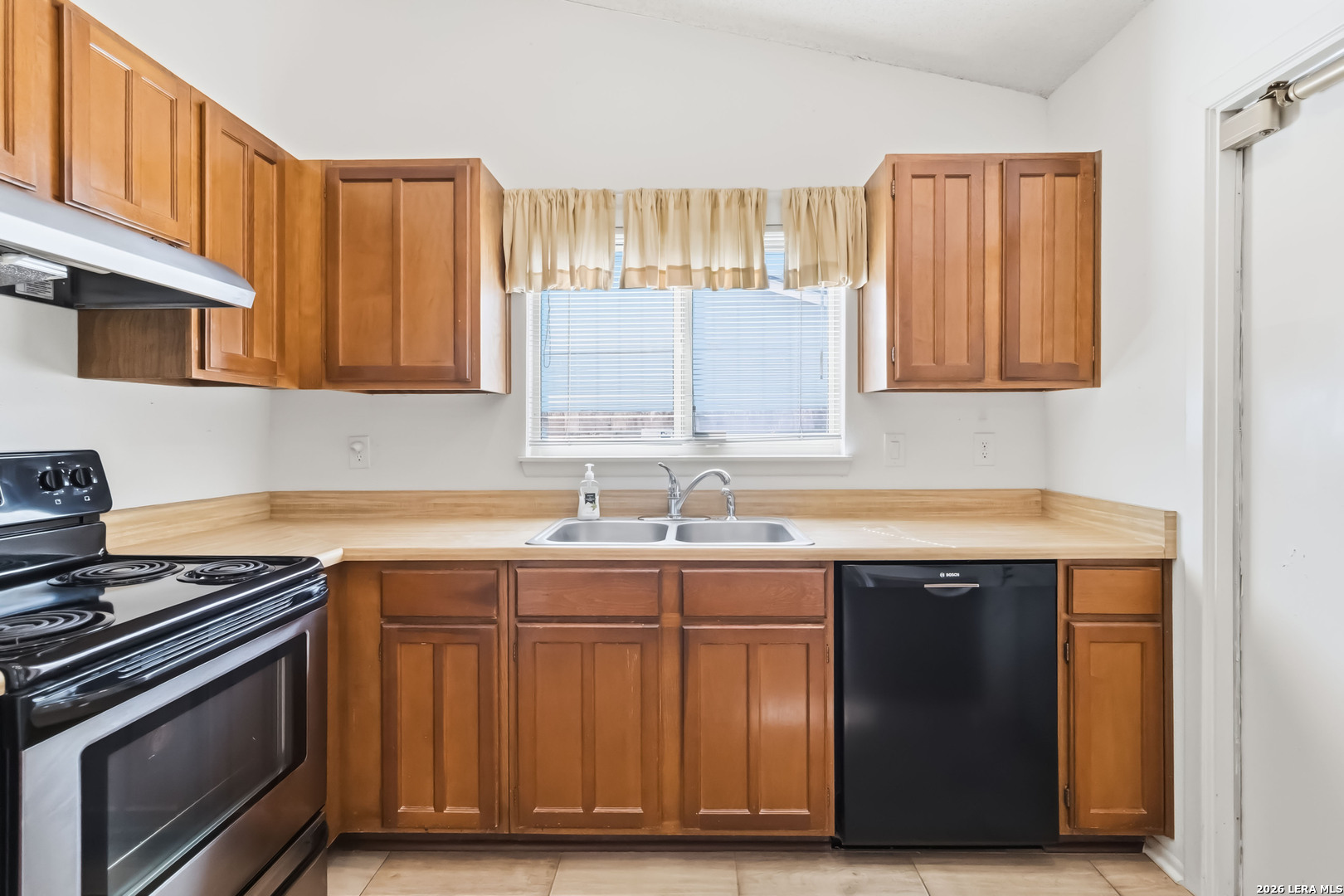 14422 Bluewood San Antonio TX 78233
