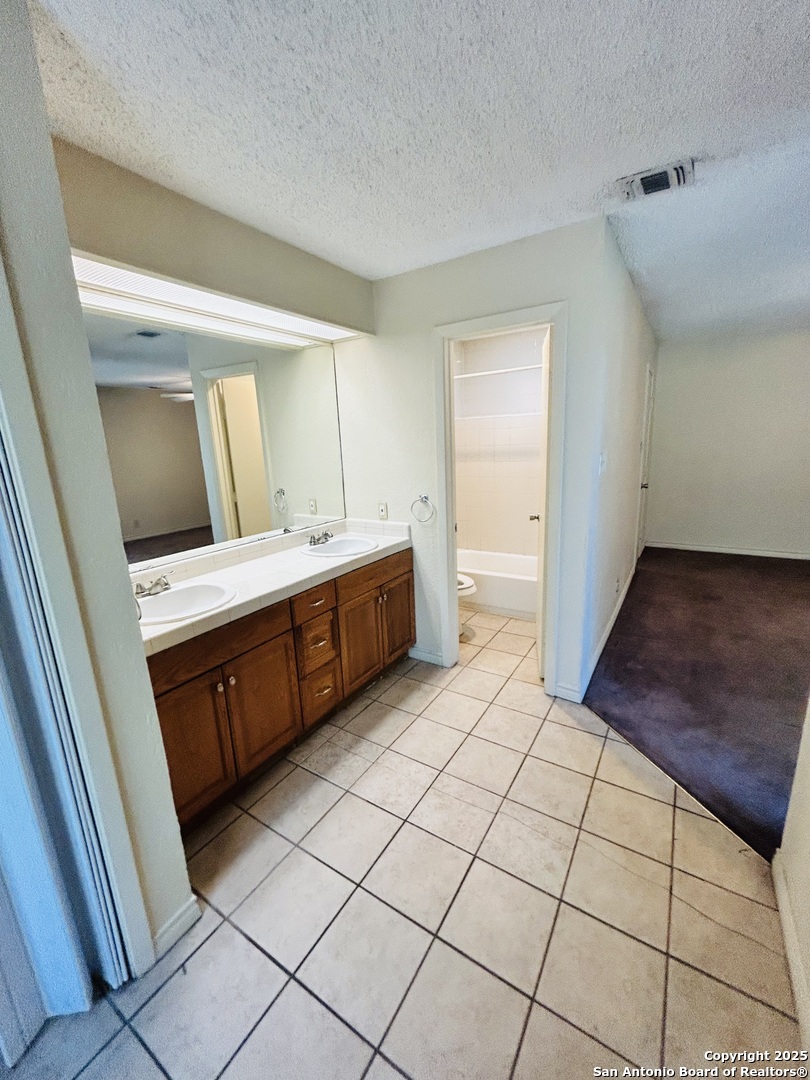 14810 Ridge Hill Drive San Antonio TX 78233