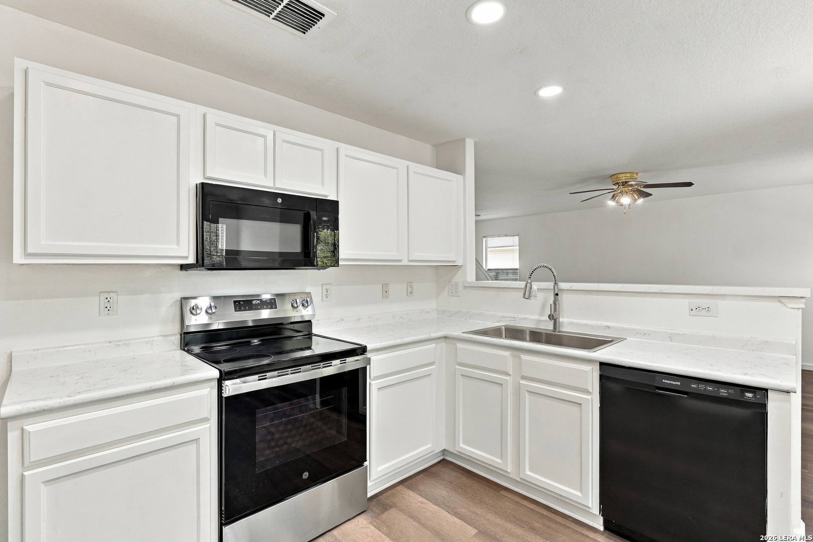 8611 Brisa Royale San Antonio TX 78251