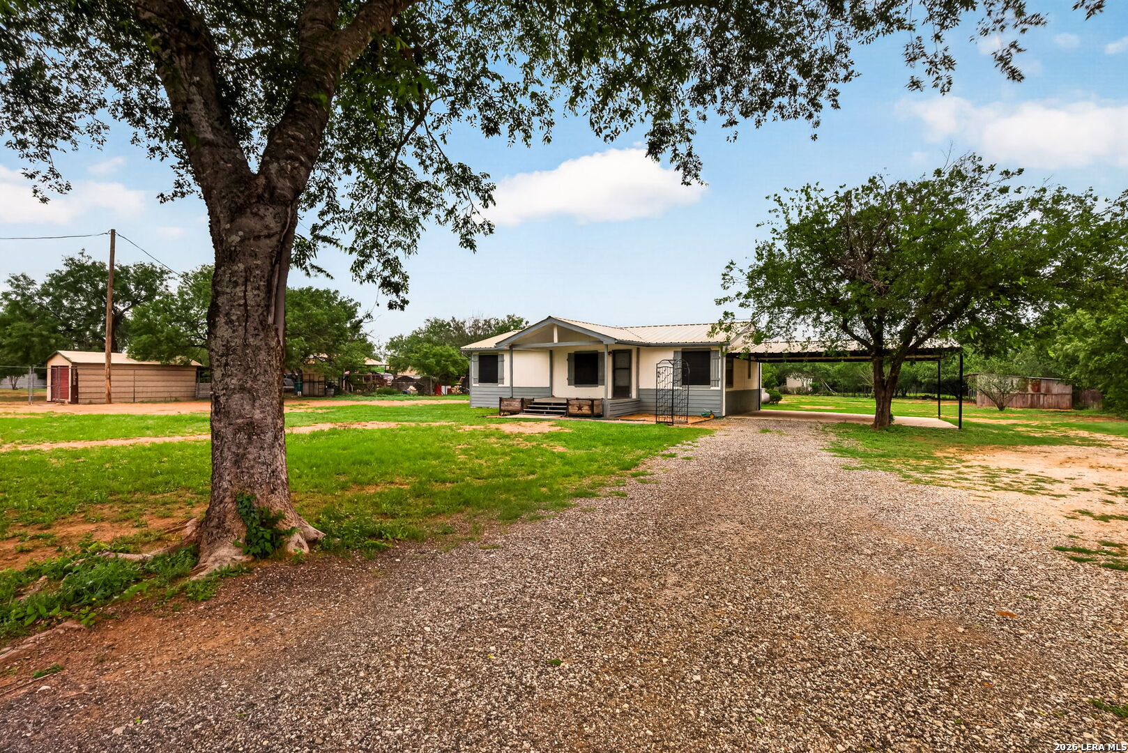 147 County Road 6841 Lytle TX 78052