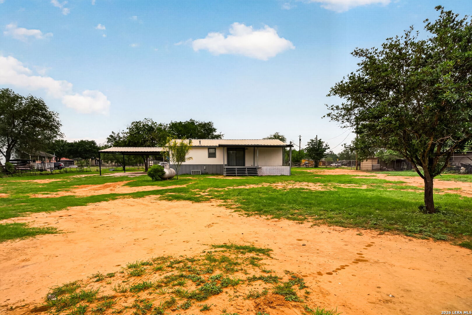 147 County Road 6841 Lytle TX 78052