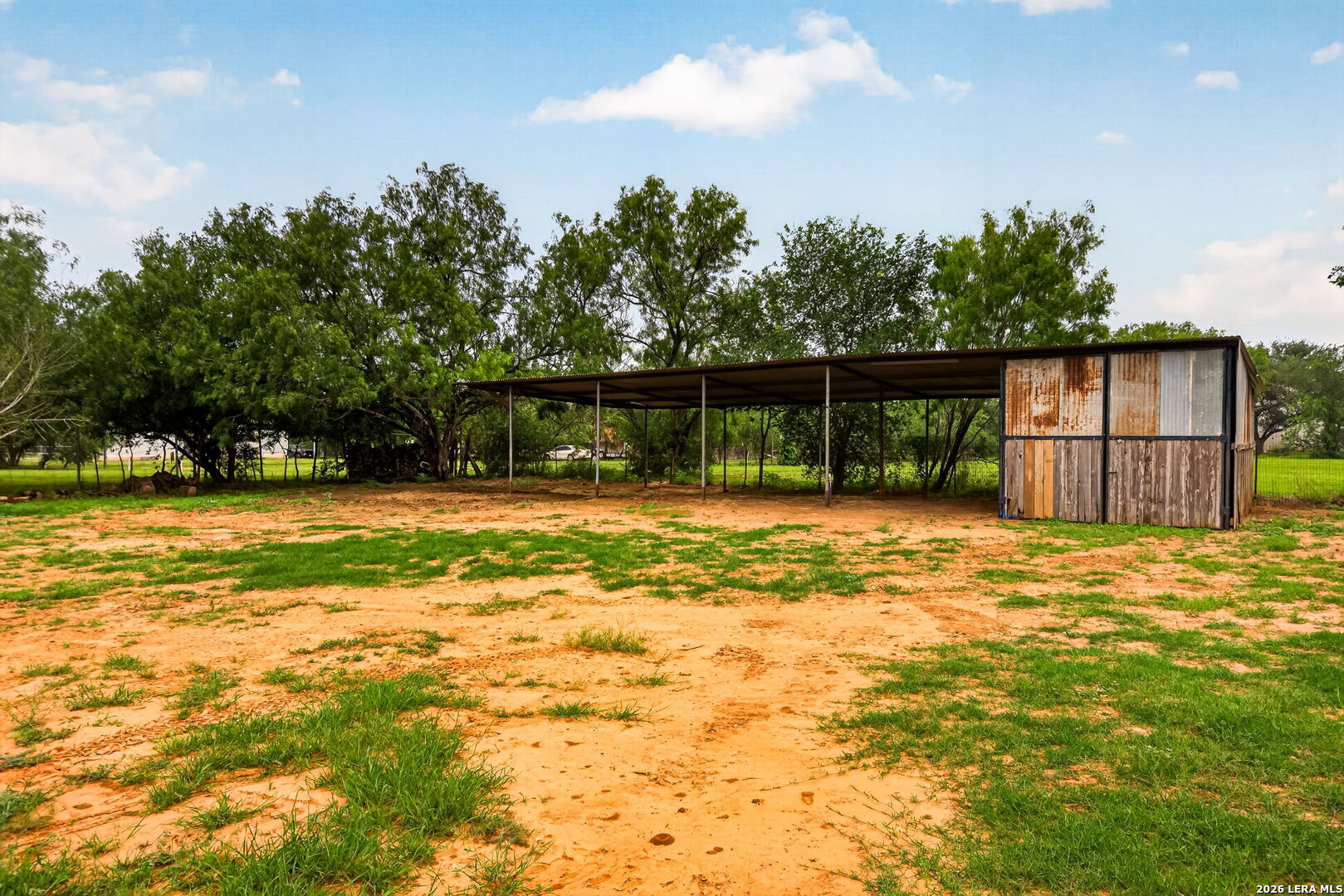 147 County Road 6841 Lytle TX 78052
