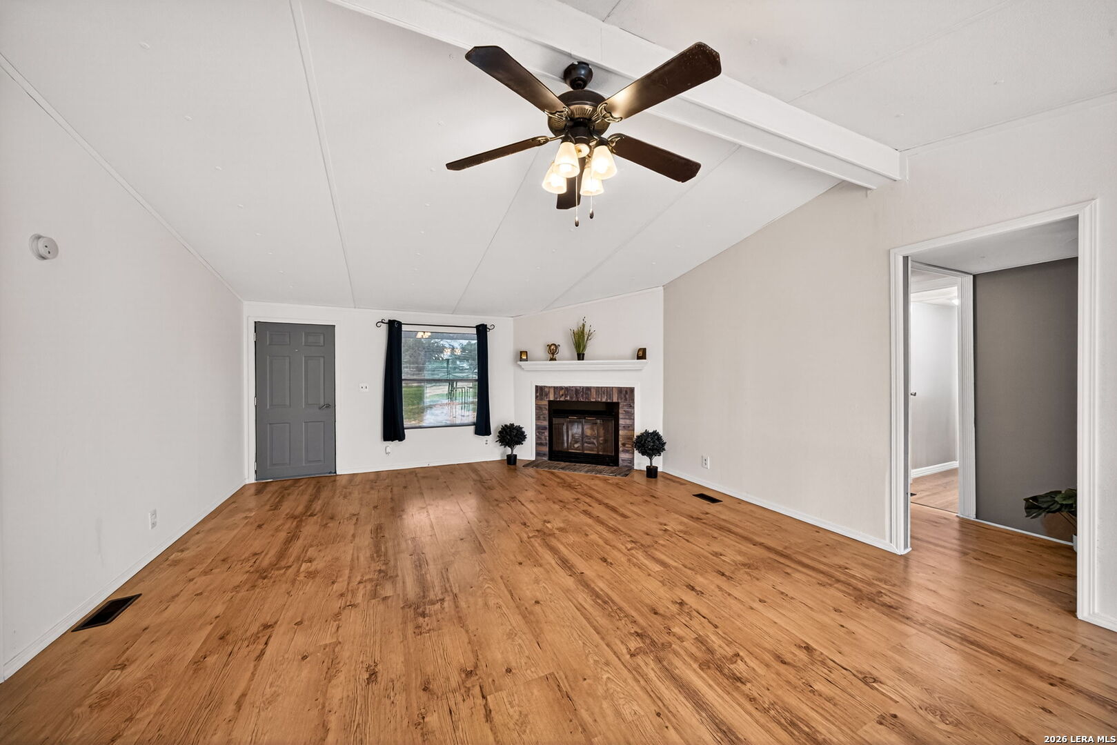 147 County Road 6841 Lytle TX 78052