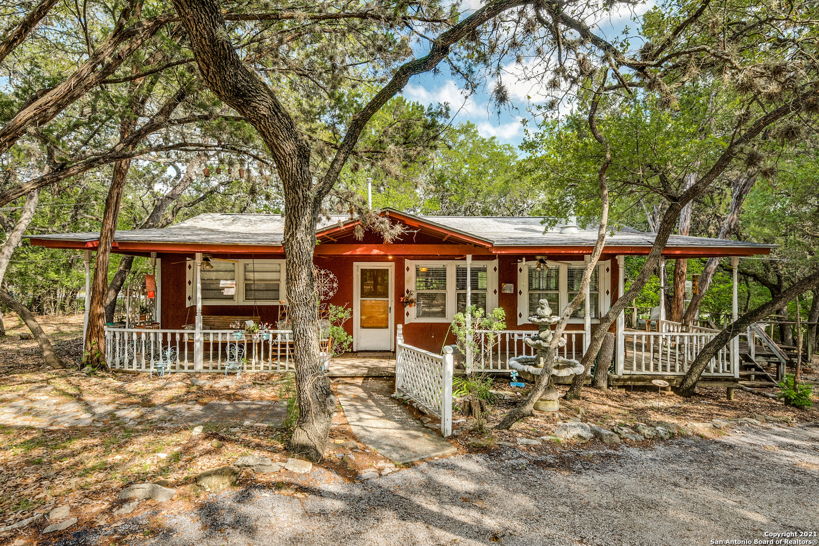 1324 Ridgewood Bend Canyon Lake TX 78133
