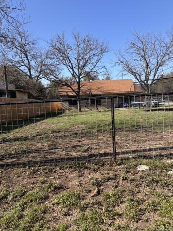 204 San Antonio Camp Wood TX 78833