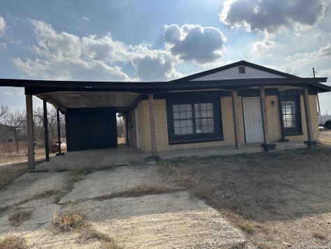 426 Carrizo Hill Carrizo Springs TX 78834