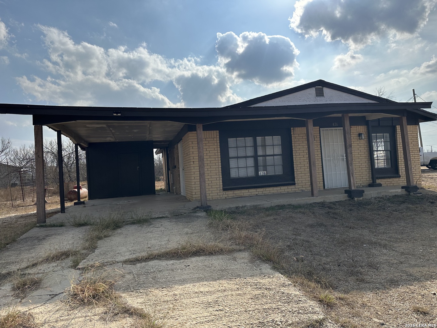 426 Carrizo Hill Carrizo Springs TX 78834