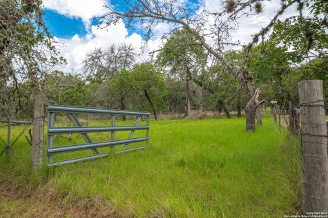 2981 Vivroux Ranch Road Seguin TX 78155