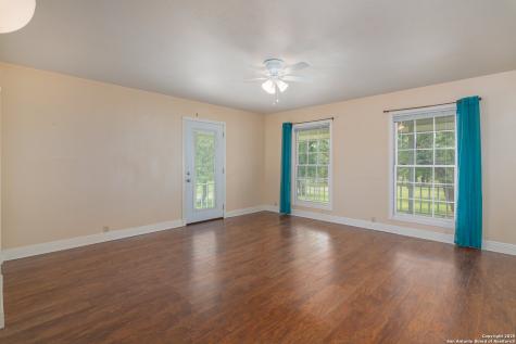 2981 Vivroux Ranch Road Seguin TX 78155