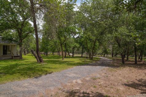 2981 Vivroux Ranch Road Seguin TX 78155